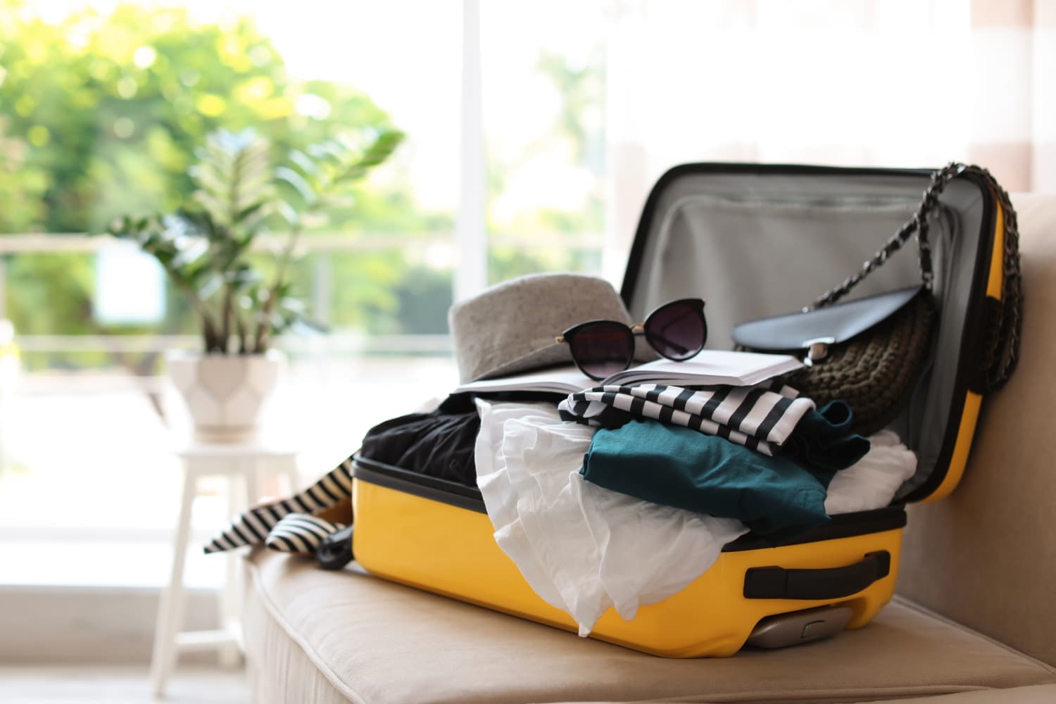 How to Clean Dirty Luggage (Before, During & After Traveling